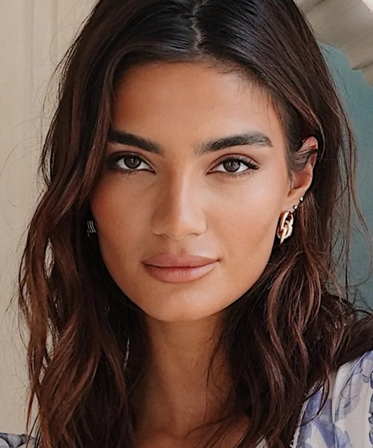 Argentinian fashion and commercial model Zoe – Castaway Model Management Bali