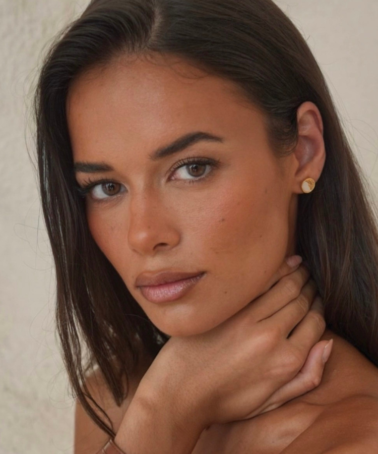 Dutch fashion and commercial model Sunita – Castaway Model Management Bali