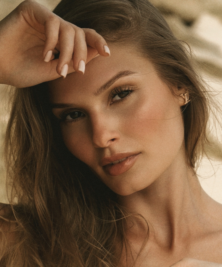 Russian fashion and commercial model Mariya – Castaway Model Management Bali