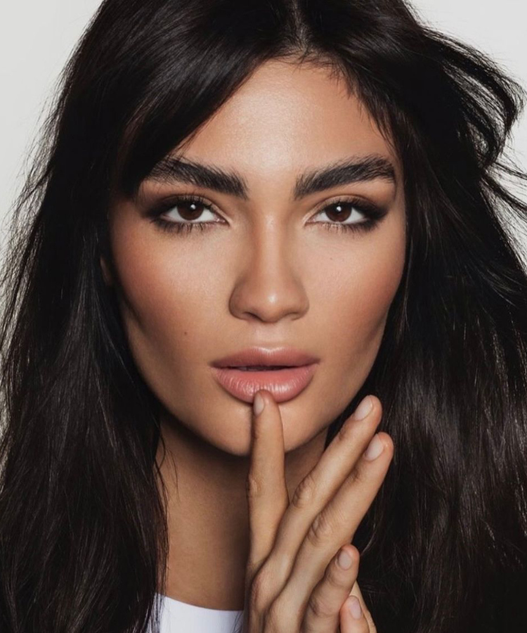 Argentinian fashion and commercial model Zoe – Castaway Model Management Bali